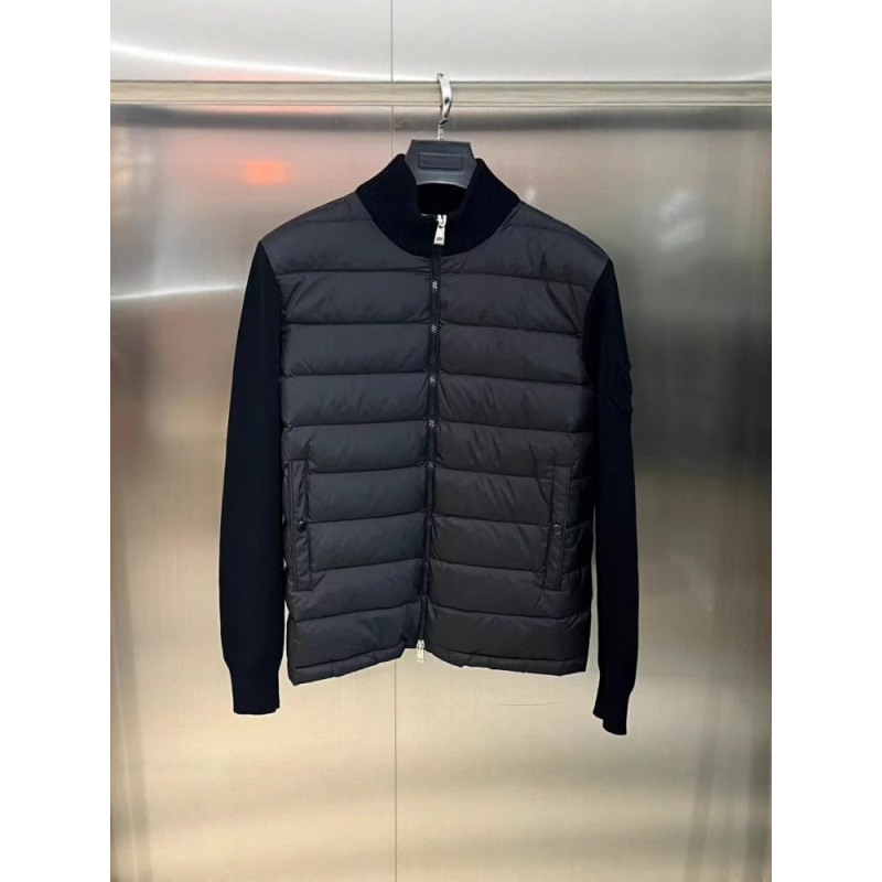 High-end Moncler men's down jacket with warm knit sleeves, stand-up collar, and quilted design High-end Moncler men's down jacket with warm knit sleeves, stand-up collar, and quilted design