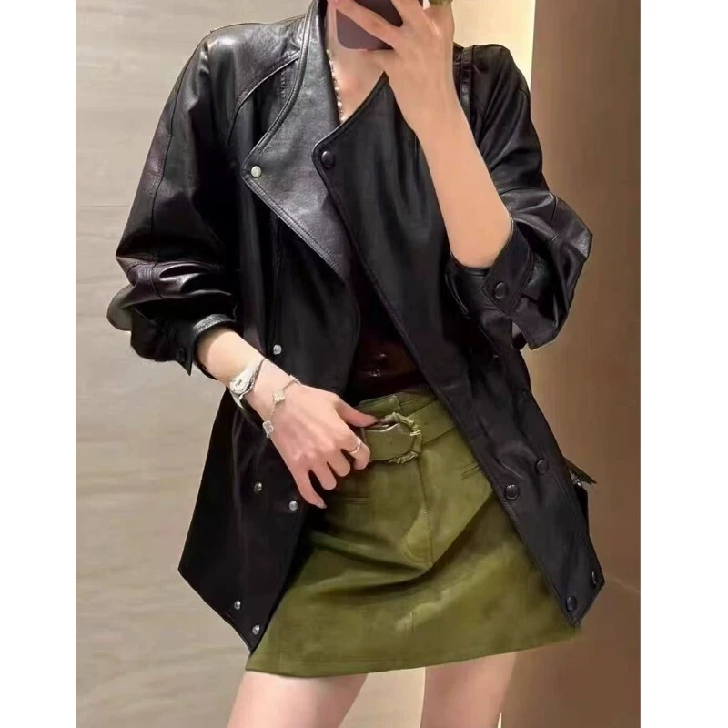 2026 Autumn Women's Sheepskin Vegetable-Tanned Oil-Waxed Genuine Leather Coat, Slim-Fit Waist-Cinching Sheepskin Jacket Trench Coat