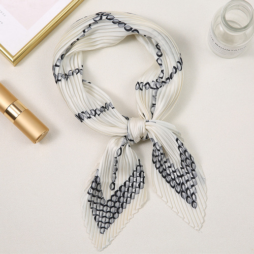 Wrinkled small silk scarf for women, chiffon printed professional decorative scarf, Korean style, trendy, suitable for spring and autumn, pairs with shirts, small scarf