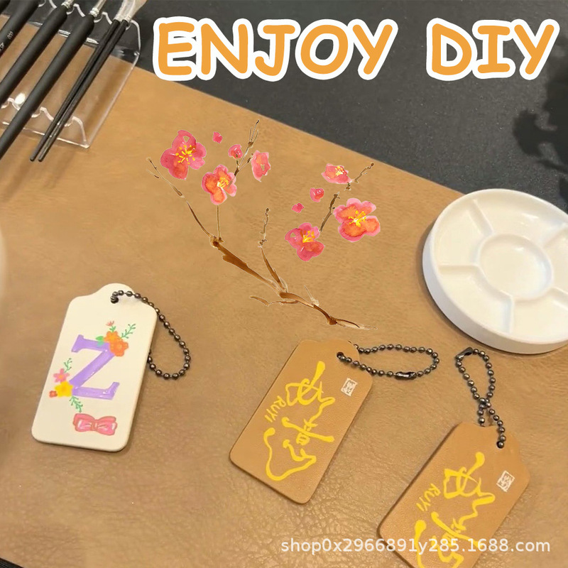 Keychain Pendant High-End Leather Bag Tag Pendant Leather Original Identity Tag Simple Logo Holiday Stylish Creativity