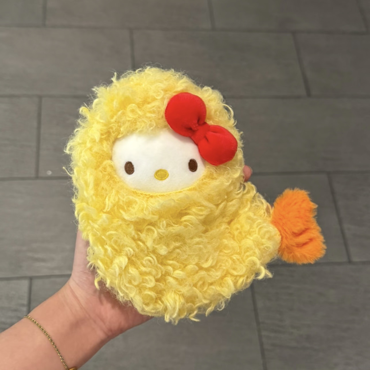 Genuino clásico KT Hello Kitty mochila bolso colgante dibujos animados lindo hellokitty llavero muñeca de felpa mujer