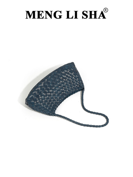 Retro woven universal one-shoulder bag