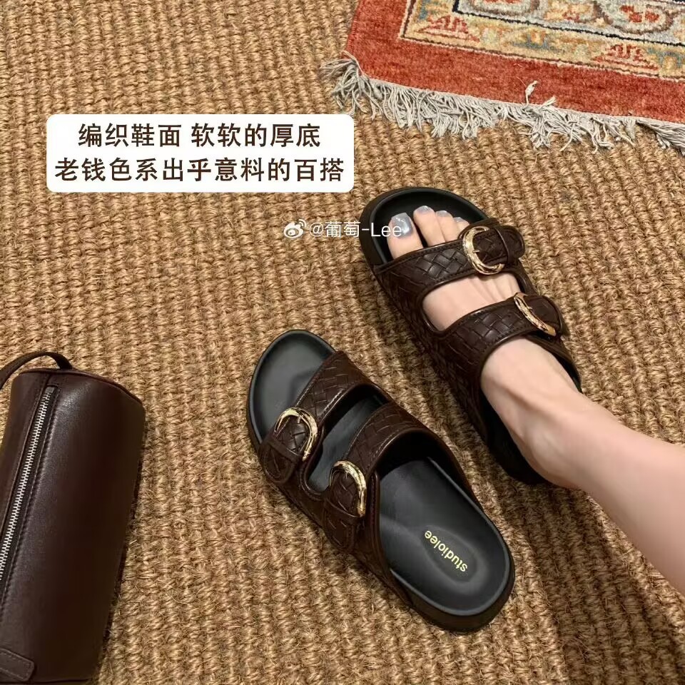 2026 nueva uva madre con el mismo aumento de altura 3cm ~ doble hebilla tejido exterior casual con base gruesa zapatillas frias Birken mujeres