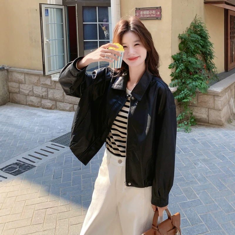 Hong Kong style retro black leather short jacket for women, autumn 2026 new model, PU leather jacket, cool and stylish, popular for petite figures Hong Kong style retro black leather short jacket for women, autumn 2026 new model, PU leather jacket, cool and stylish, popular for petite figures
