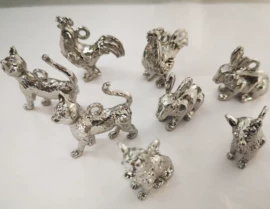 其他纺织辅料;棋牌/桌游;金属工艺品