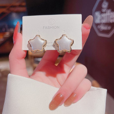 Fashion Geometric Bow Knot Alloy Plating Artificial Rhinestones Women's Ear Studs 1 Pair display picture 1