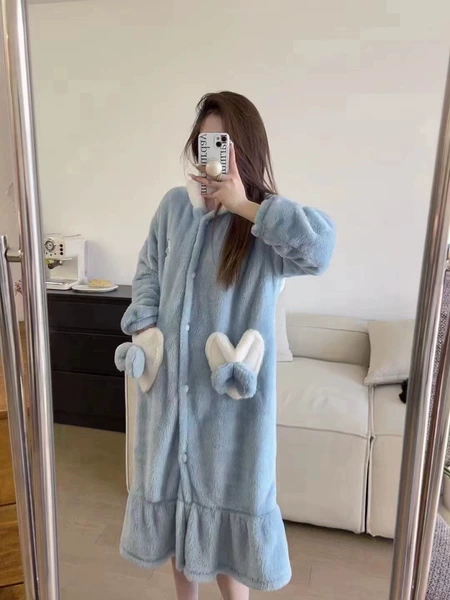 Yugui Dog Slashing Robe
