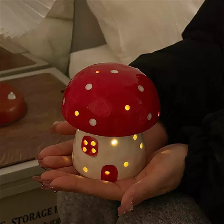 创意蘑菇小夜灯卧室床头灯北欧网红少女心梦幻陶瓷灯生日礼物礼品