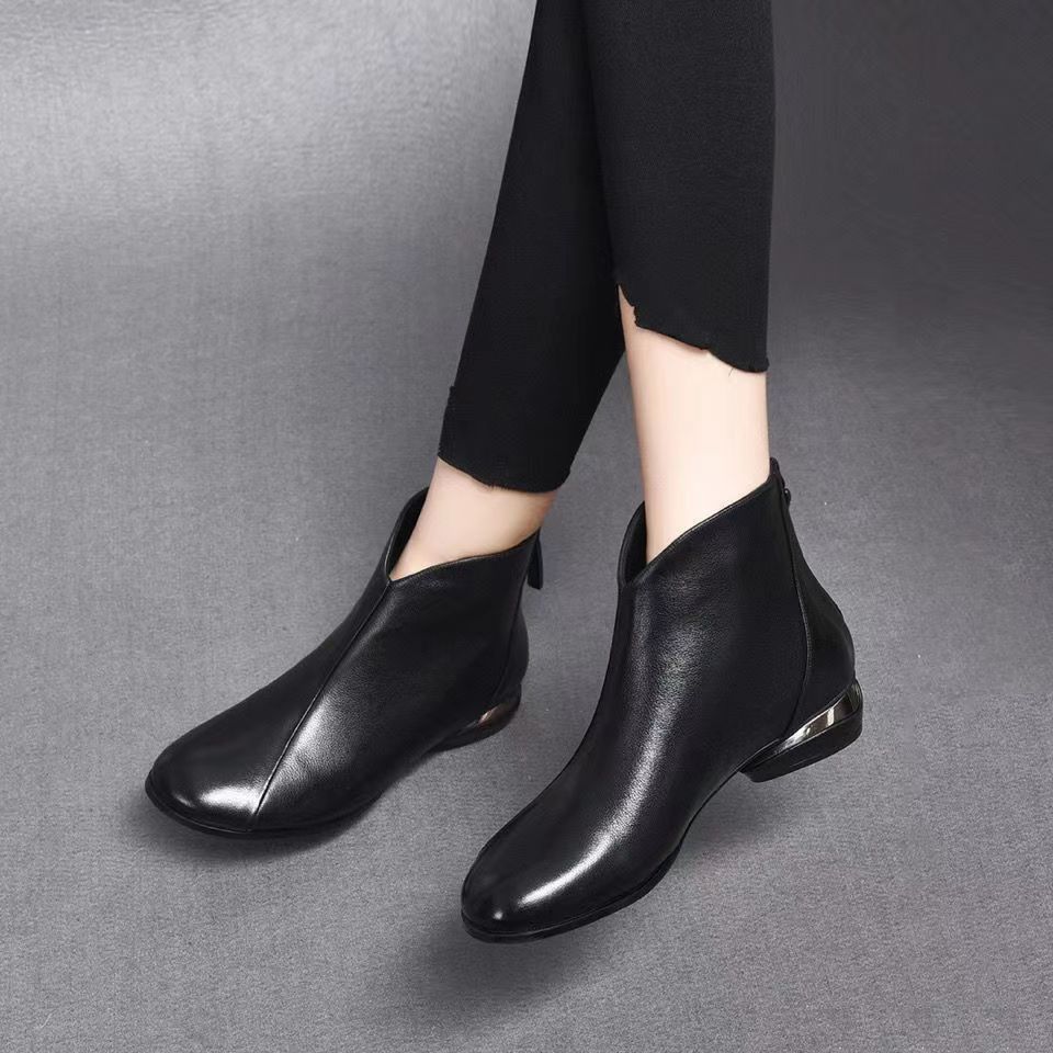 Retro Round-Toe Low-Heel Short Martin For Women 2024 Autumn/Winter New Versatile Fashion Boots Single Leather_voghion.com
