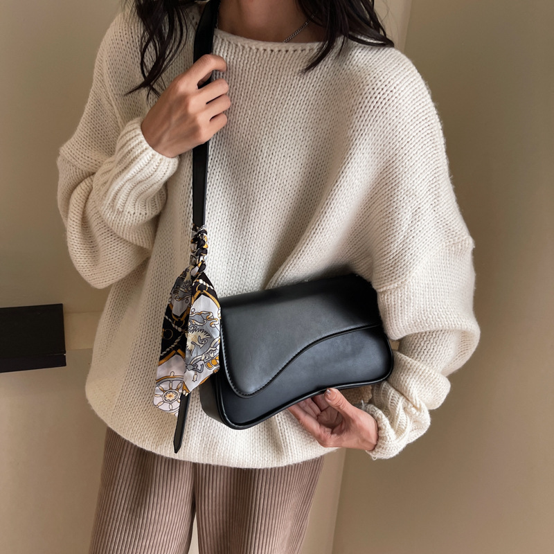 Autumn and Winter New Western Texture Underarm Bag Temperament Commuting Atmosphere Handbag Solid Color Simple Fashion One Shoulder Women's Bag