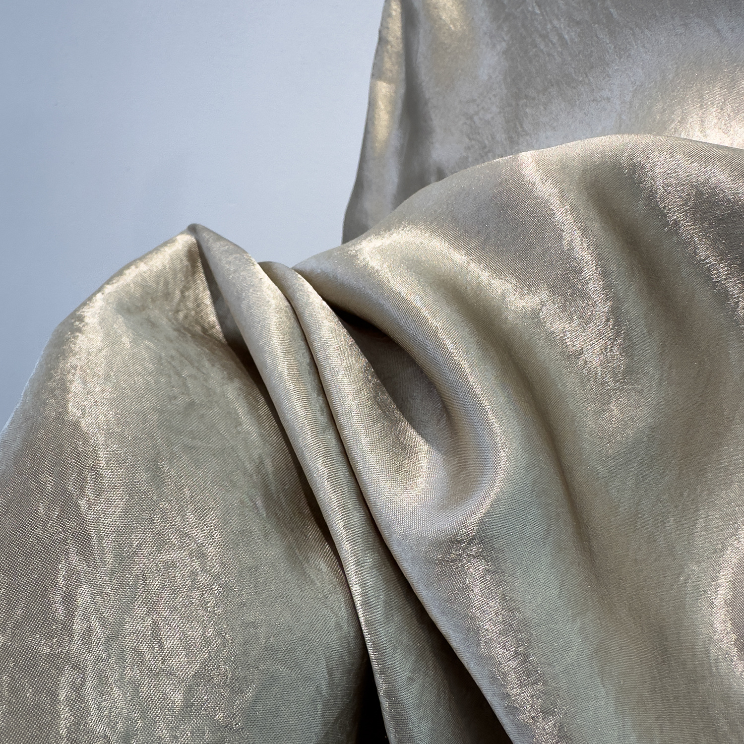 에키 놀린