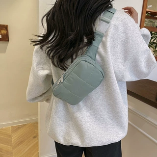 亚马逊LULU同款女士腕带钱包尼龙绗缝钱包拉链胸包大容纳旅行腰包
