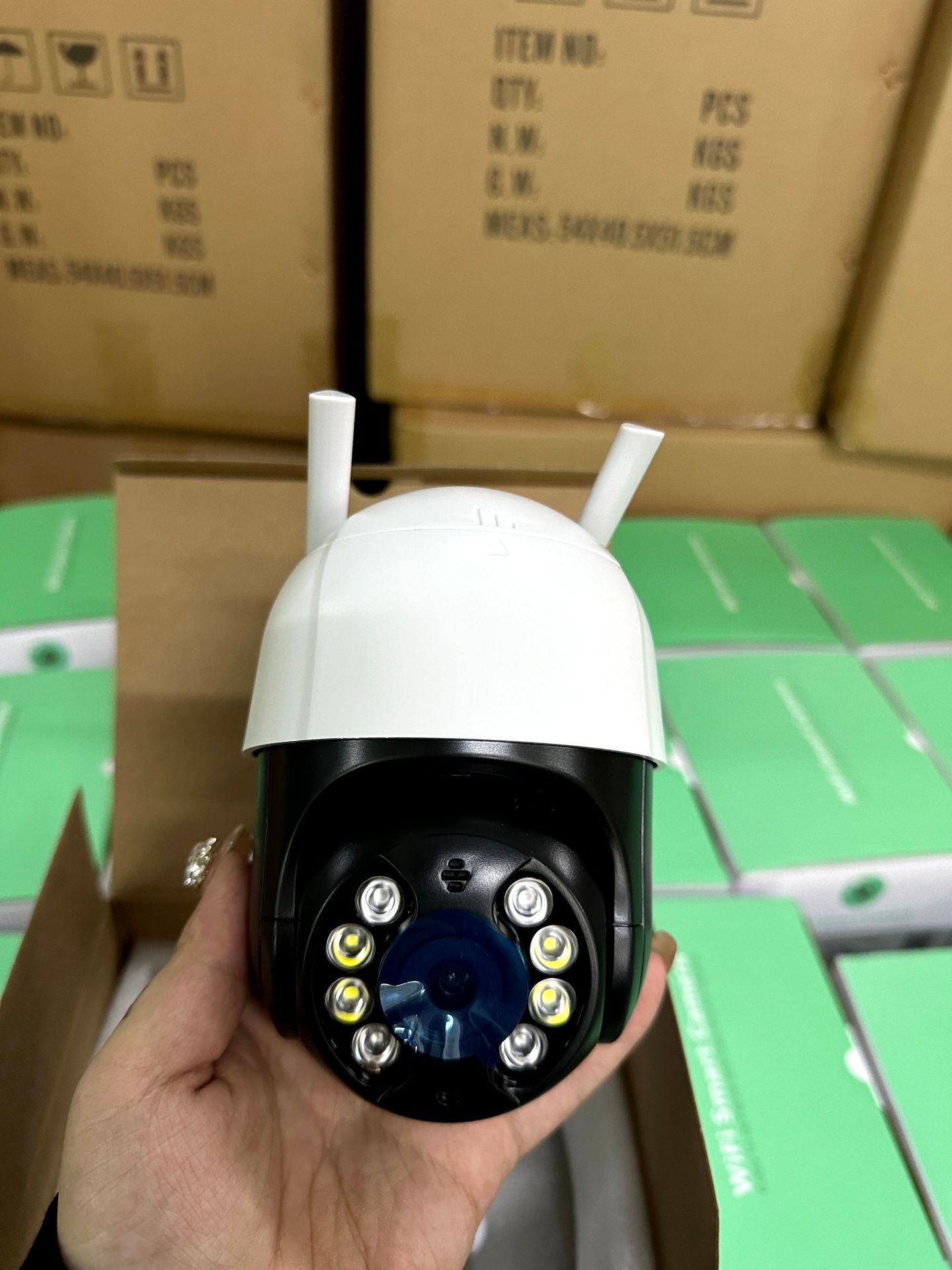 Kleine Kugelmaschine kabellose Überwachungskamera ferngesteuert Handy Heimnetzwerk Außen wasserdicht WiFi Überwachung Nachtsicht HD