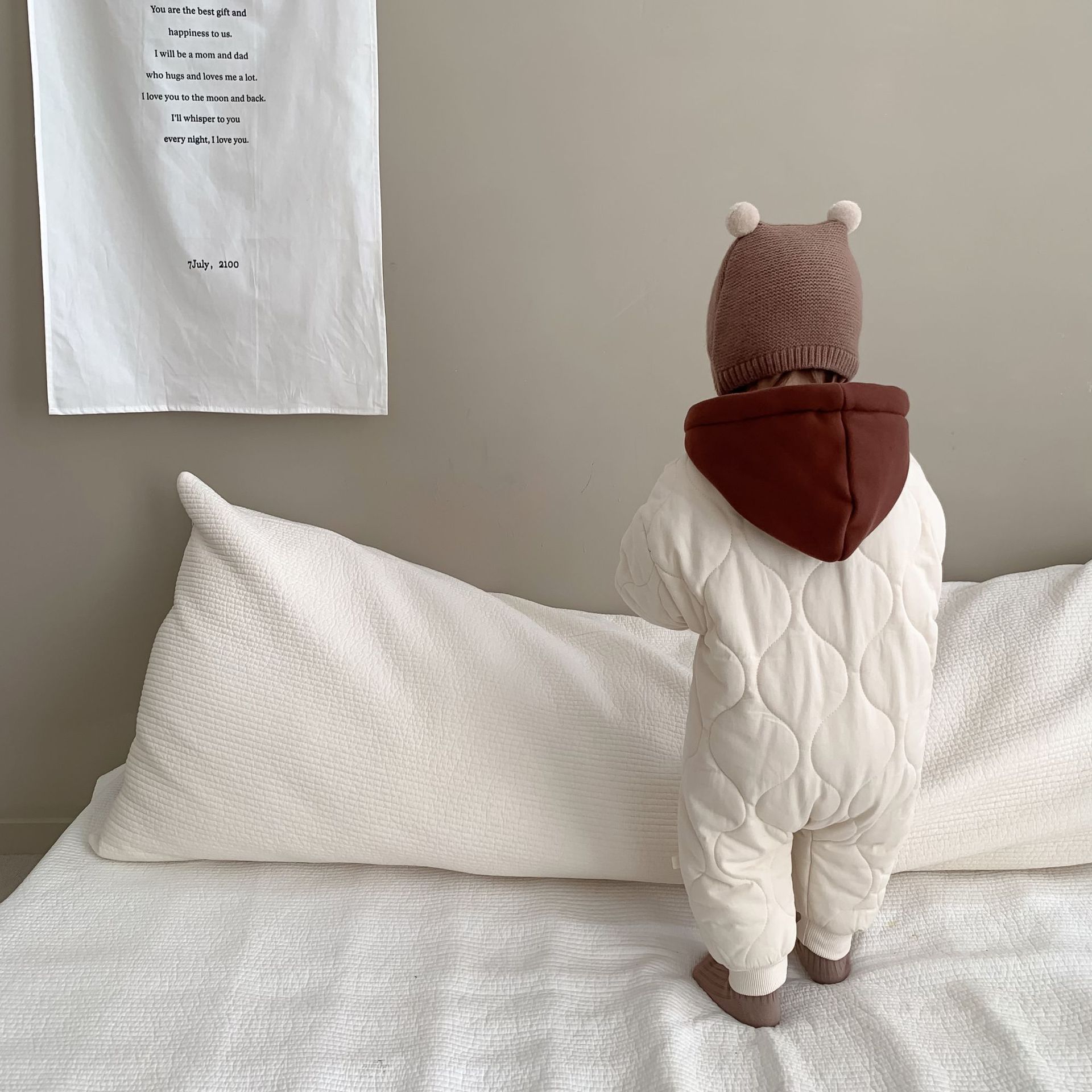 Ropa acolchada de algodón con capucha de invierno para niños Ropa de estilo coreano Ropa de bebé ropa de bebé 2023 Ropa de otoño e invierno Ropa de bebé color a juego de algodón acolchado mameluco
