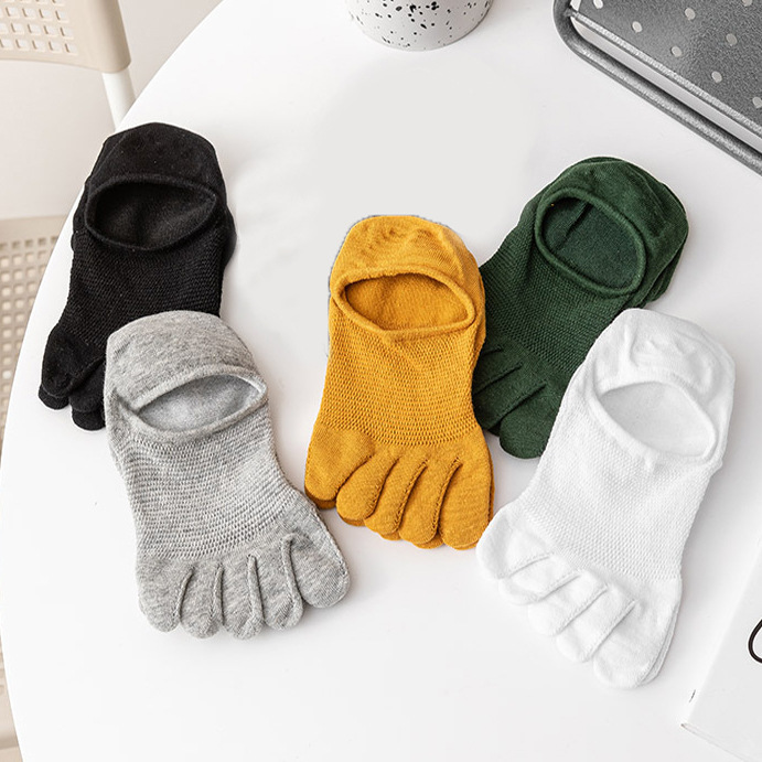 Five-Toe Socks Invisible Men's Split-Toe Cotton Low-Cut Socks Japanese Style Versatile Boat Socks Trendy Low-Cut Five-Toe Socks with Silicone