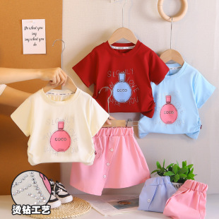���]Ůͯ���bСͯ�b�ļ�Ů��������r�ֱ����·�ӡ�������ȹ���b