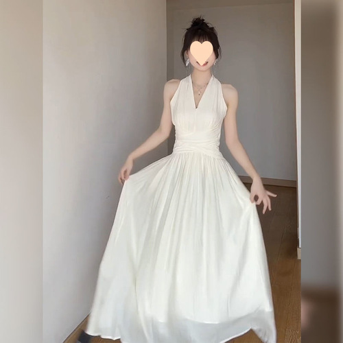 French temperament pleated collar hanging neck dress for women, summer design, waist, unique and beautiful white long skirt