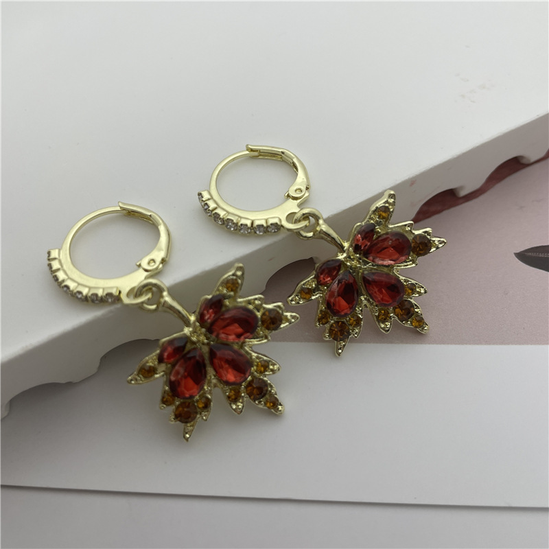 Retro Leaf Alloy Inlay Artificial Crystal Womenu0027S Drop Earrings 1 Pair