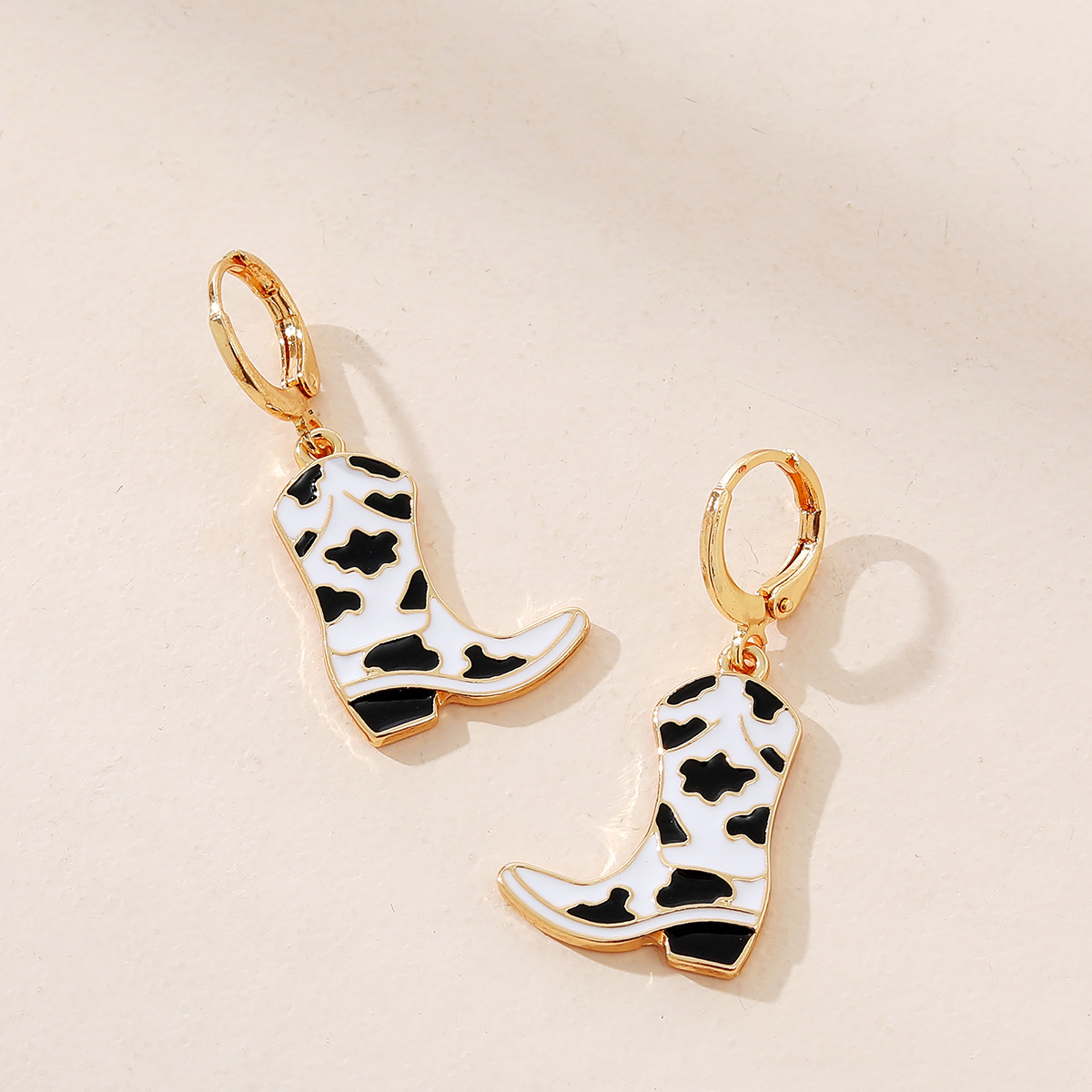 Stylish Cowboy Boots Earrings in Detail