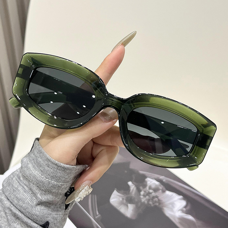 Small Frame New European and American Sunglasses for Men, Fashionable Retro Women's Sunglasses, Sun Protection Glasses, Light Luxury, Anti-Uv, Lightweight Small Frame New European and American Sunglasses for Men, Fashionable Retro Women's Sunglasses, Sun Protection Glasses, Light Luxury, Anti-Uv, Lightweight