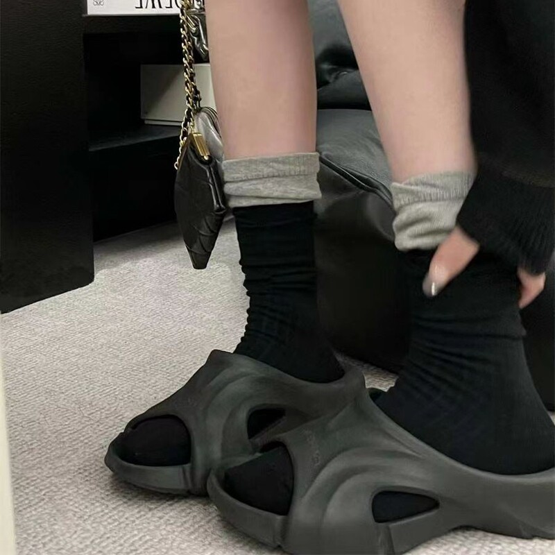 Niche fashionable contrast color ins fashionable fake two-piece loose vertical stripes double layer slimming mid-length women's pile socks autumn