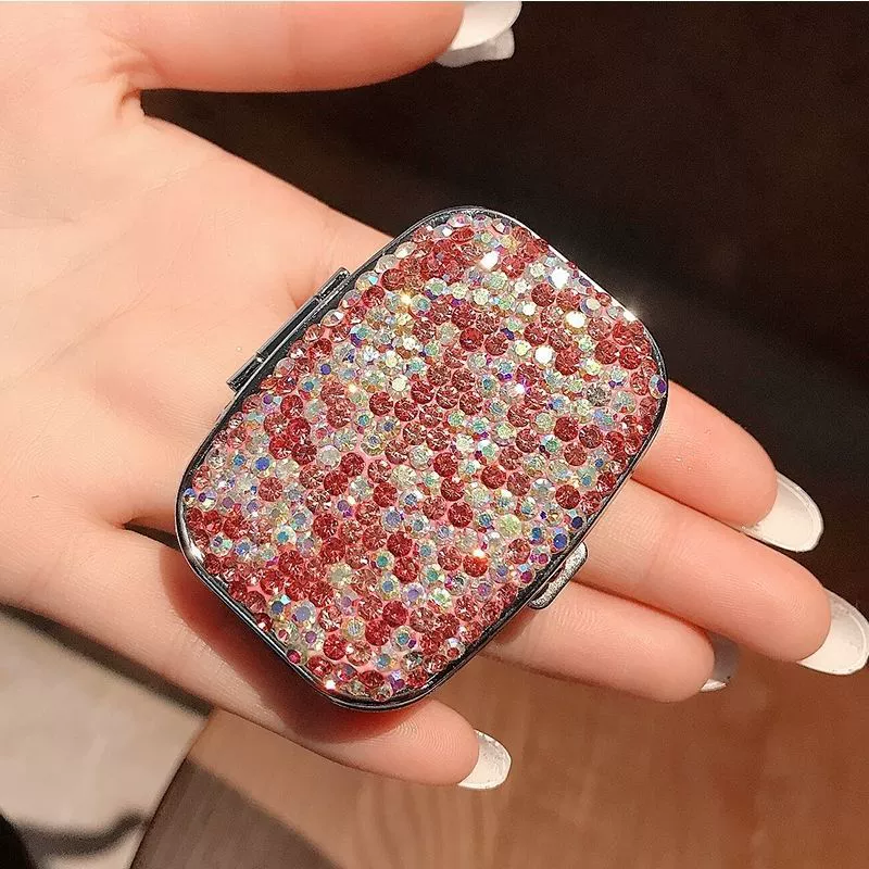Портативная мини-коробка для таблеток, высококачественная роскошная квадратная коробка для таблеток со стразами, изысканная упаковка для таблеток, трансграничные горячие продажи, прямые продажи с фабрики