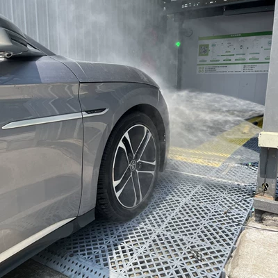 Wash Machine with Qr Code — Car washing machine