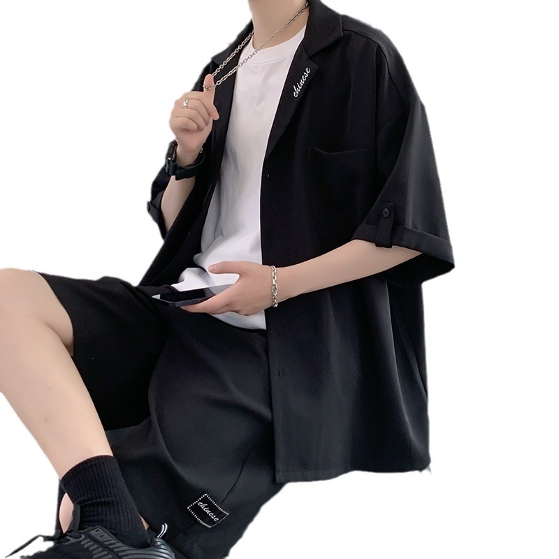 Camisa suelta de manga corta para hombre con mangas de cinco puntos ins tendencia estilo coreano camiseta simple moda casual traje de 5 puntos