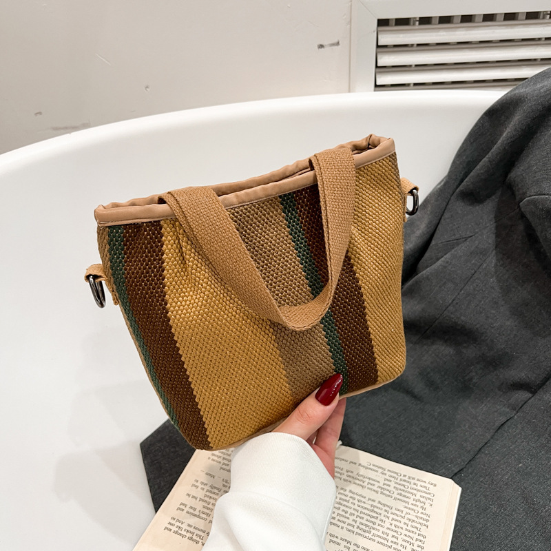 新しいカジュアル大容量小さな正方形バッグ女性のストライプ夏ニッチデザイン通勤気質レトロメッセンジャーバッグ|undefined