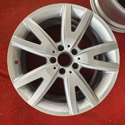 Hub — C260E300L S400S450V260GLC Man - no-37-cls-18inch-single-wheel-hub