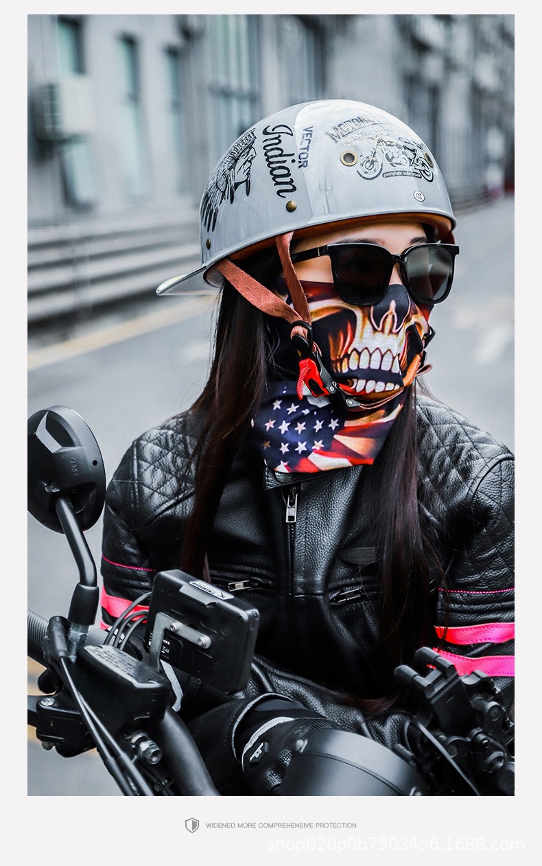 Motorcycle Helmets for Men and Women Cycling Bluetooth Autumn and Winter Safety Helmets Personalized Electric Cruise Motorcycle 3C Covered Full-Face Helmet