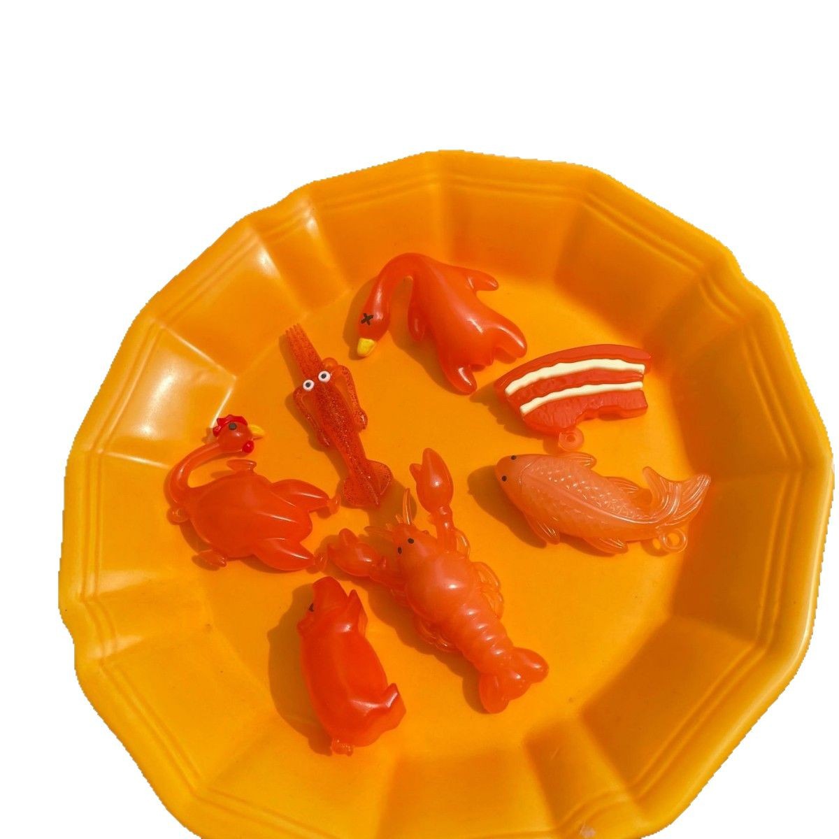 Cubo familiar que cambia de color Puls pollo a la parrilla, pato, pescado, cerdo, calamar, cangrejo, langosta, colgante, juguete, comedor para estudiantes, productos calientes