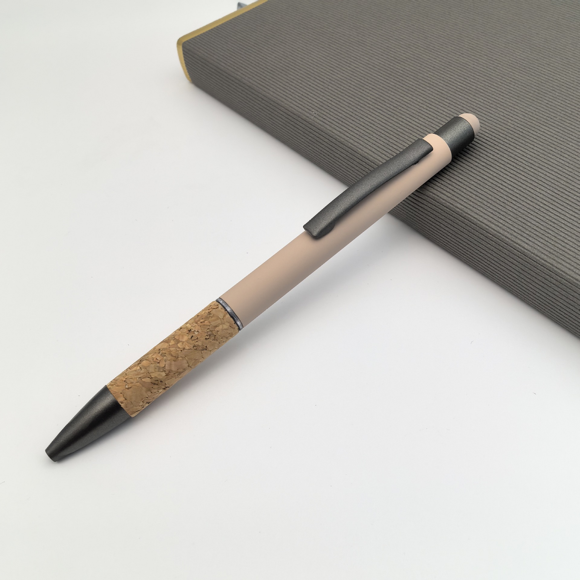 Bolígrafo de metal de color transfronterizo logotipo personalizado bolígrafo de publicidad de metal de corcho empuñado bolígrafo de regalo