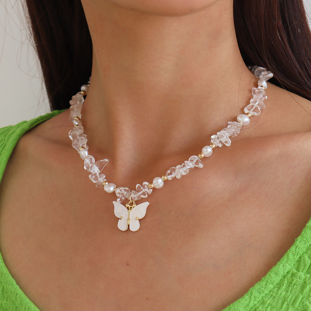 retro contrast color collarbone necklace imitation pearl butterfly beaded necklace
