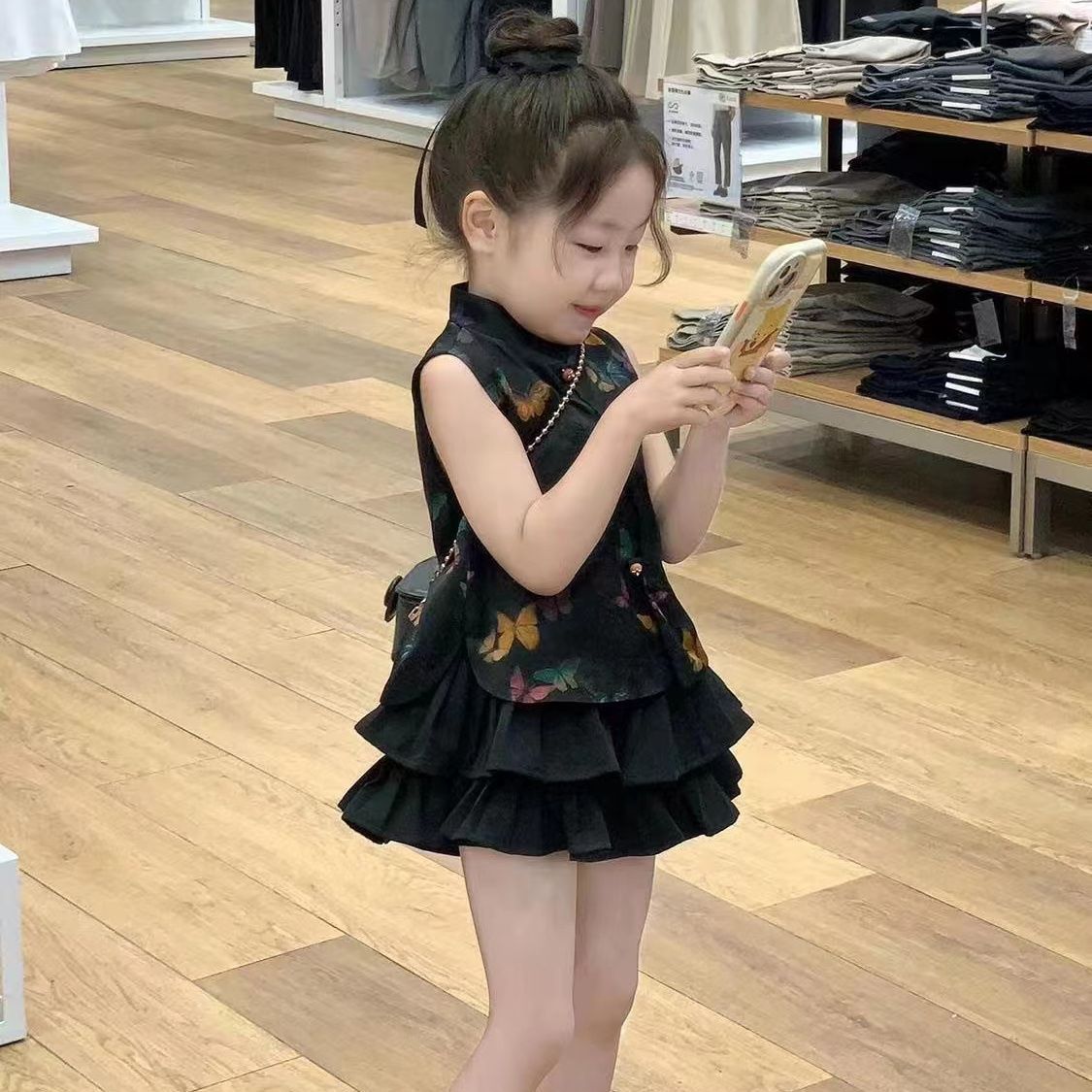 Children's clothing processing