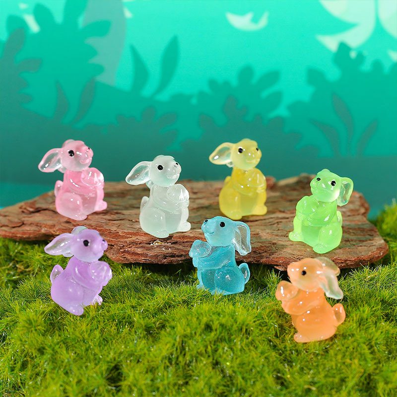 新品夜光彩色小兔子公仔玩偶创意苔藓微景观盆栽多肉花盆装饰摆件