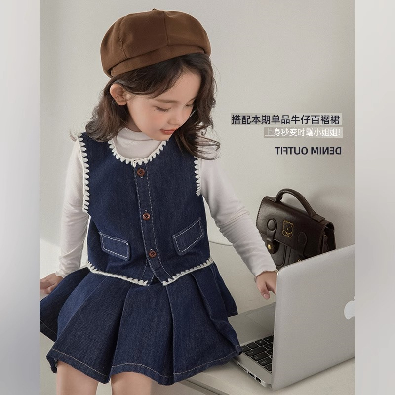 Chaleco de mezclilla para niñas 2023 Otoño Nuevo estilo occidental de ropa de abrigo bordada para niños Chaleco de todo fósforo traje de dos piezas de moda