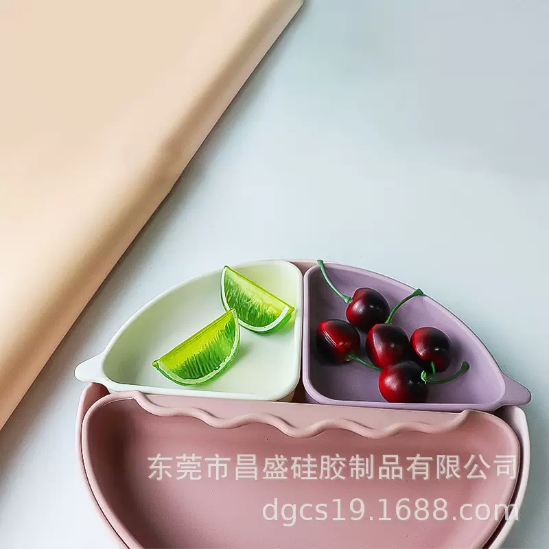 亚马逊硅胶儿童分格辅食碗定做宝宝分隔餐盘婴幼儿喂养餐具吸盘式