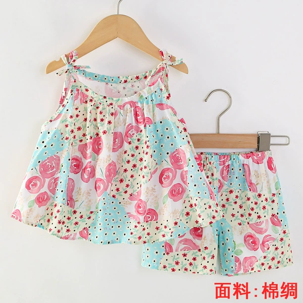 Blue set, flowered