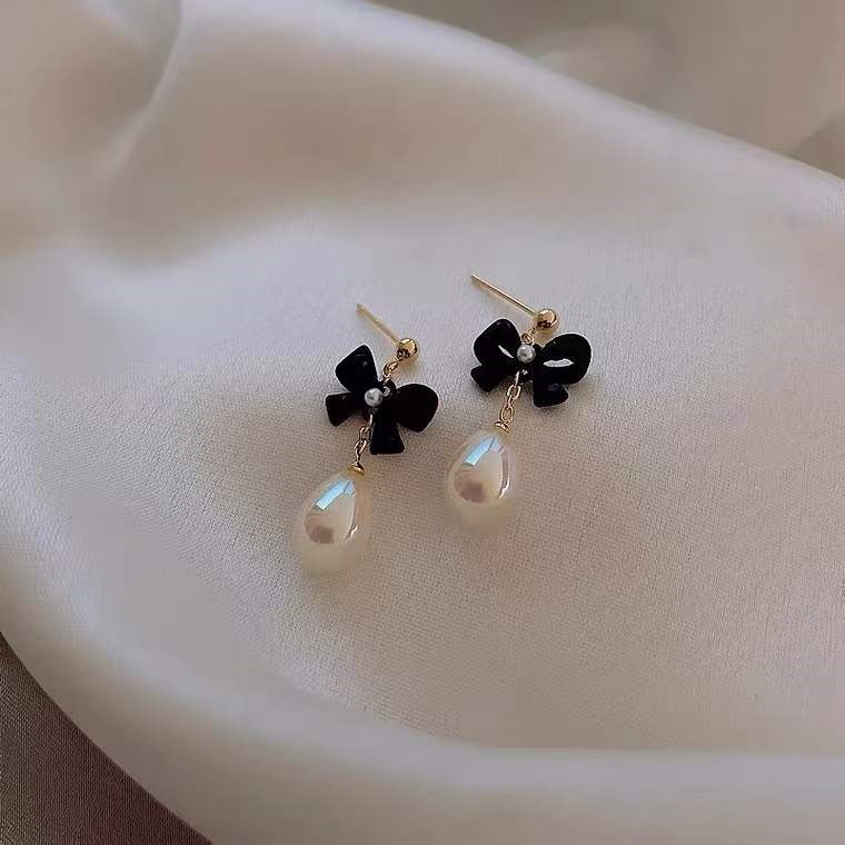 10-409 black (1)
