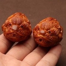 新品印尼大橄榄手工雕刻手把件貔貅核雕手球进宝把玩件文玩