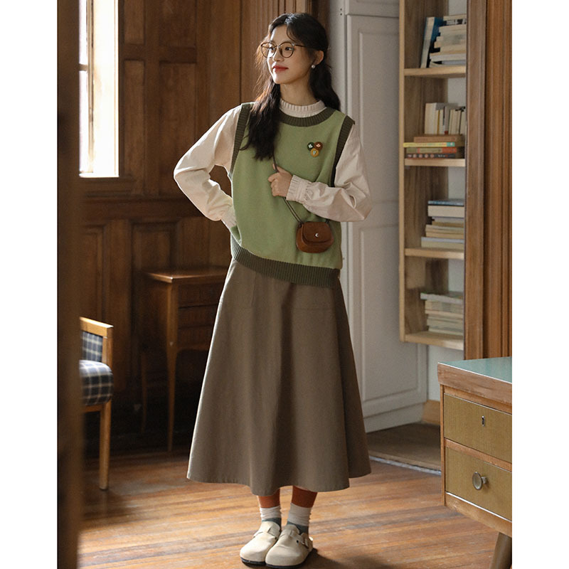 Autumn Japanese retro green long skirt
