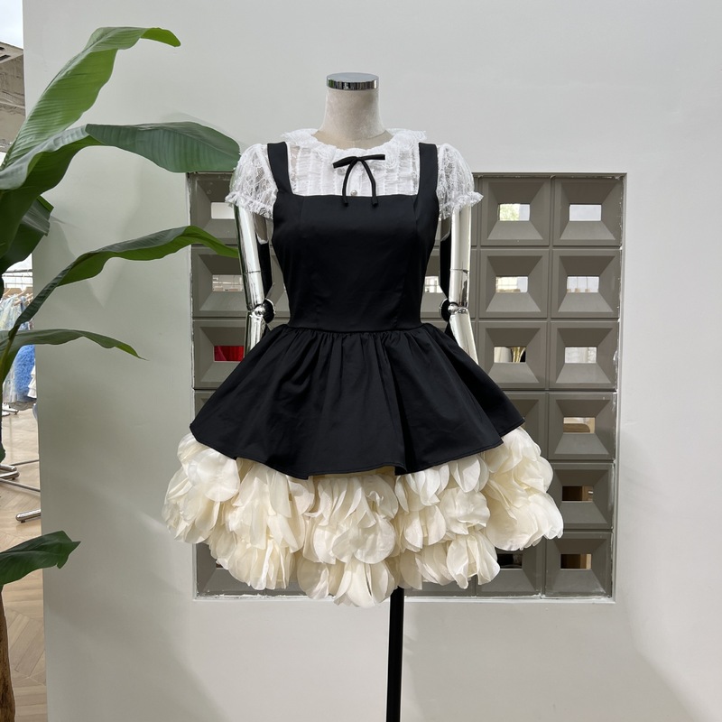 Amazon French Retro 2025 Spring and Summer Lace Shirt + Petal Square Collar A-Line Little Black Dress French Dress