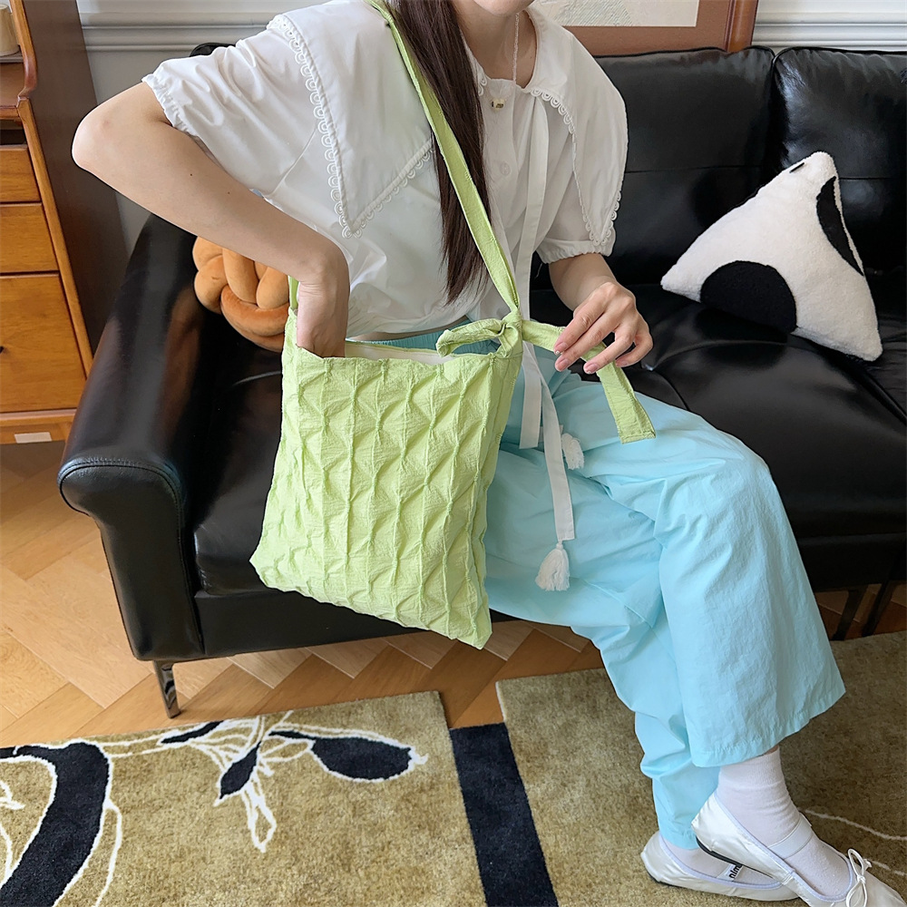 45153 Korean version pleated diamond-shaped bag for women, new casual large-capacity commuter underarm bag, crossbody single-shoulder bag for women undefined