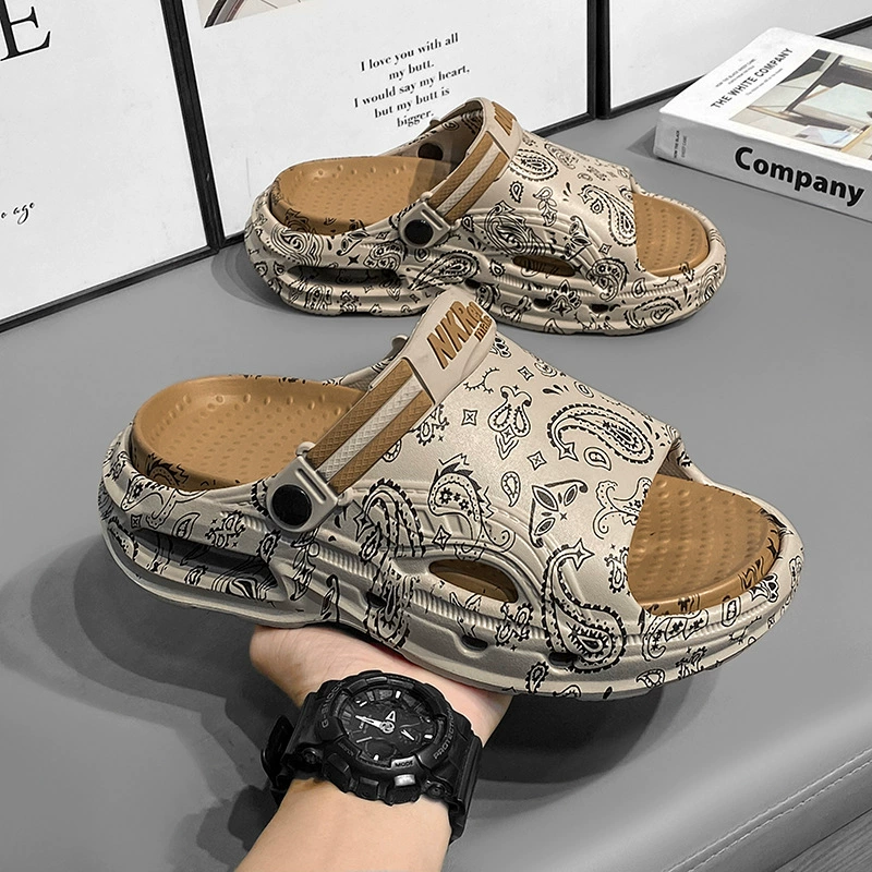 Тапочки новый стиль 2025 летом носить противоскользящие наружное вождение на открытом воздухе мужская пляжная обувь большого размера сандалии двойного назначения