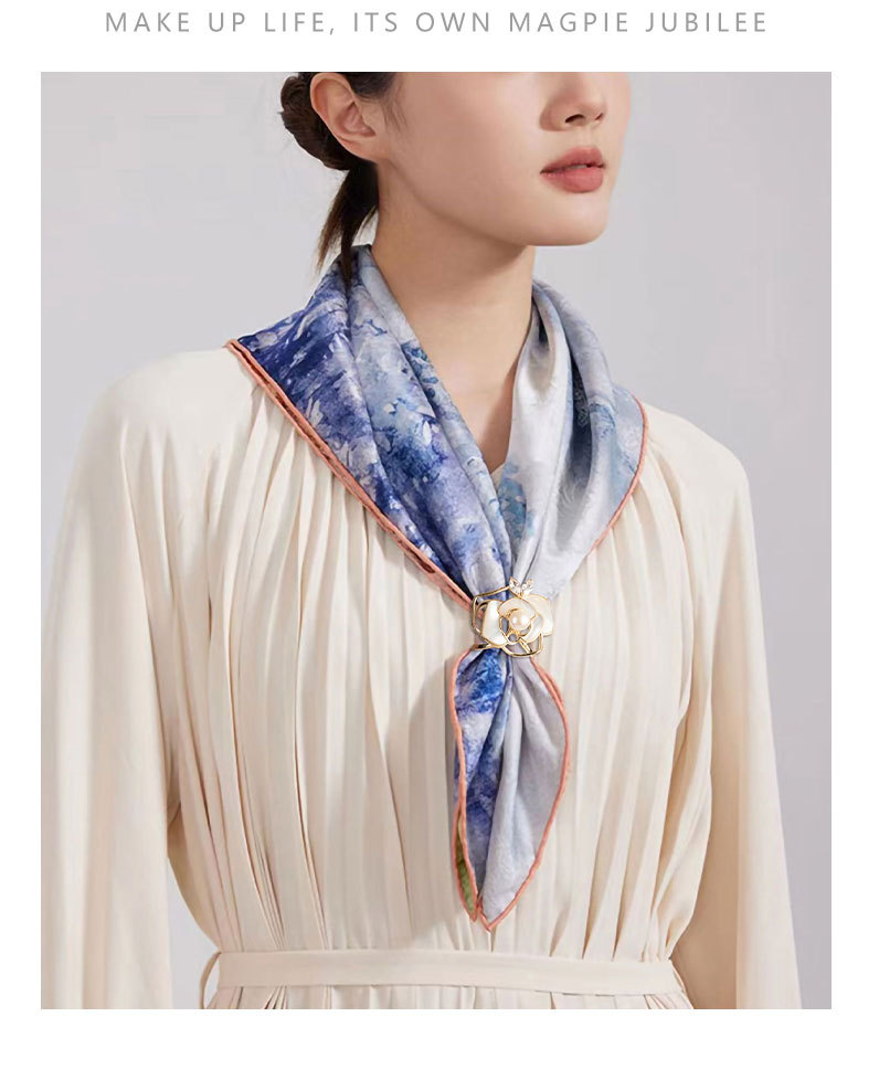 时尚优雅山CHA丝巾扣小众轻奢风天然贝壳花朵方巾扣