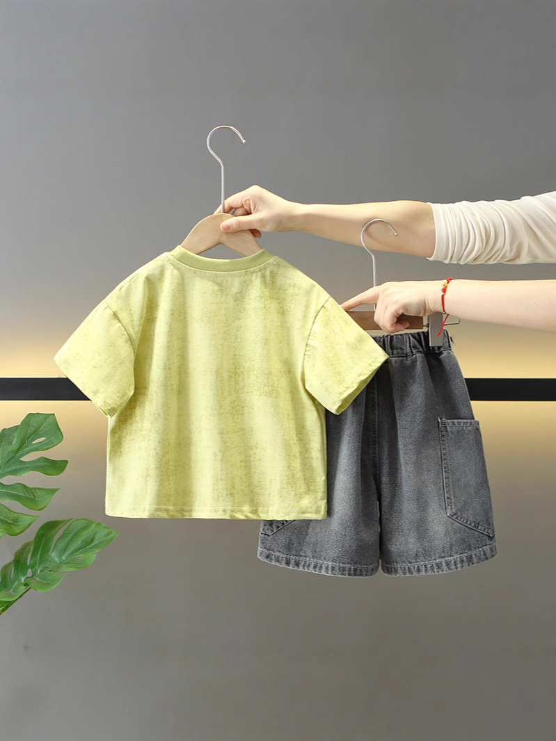7913 traje de verano para niños 2025 nuevos pantalones cortos de mezclilla de moda para niños bebé verano versión coreana de dos piezas de moda