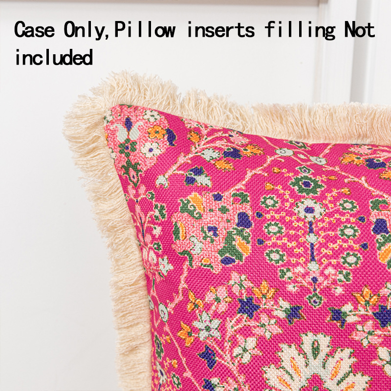 Dekoracyjny geometryczny wzór kwiatowy w stylu nordyckim z frędzlami dookoła i poszewką na poduszkę z nadrukiem lnianym_voghion.com