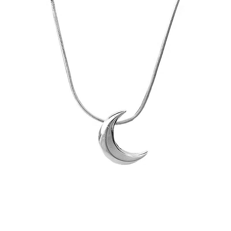 Yinzhen Silver Moonlight Fangxing Niche All-over S925 Silver Moon Snake Bone Chain Necklace Fashionable Metal High-end Sweater