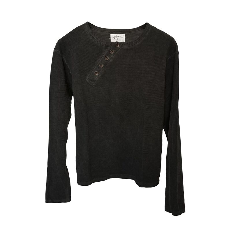Autumn Simple Minimalist Pullover Long-Sleeve T-Shirt with Diagonal Button Decoration for Men, Trendy Casual Loose Fit Base Shirt Autumn Simple Minimalist Pullover Long-Sleeve T-Shirt with Diagonal Button Decoration for Men, Trendy Casual Loose Fit Base Shirt